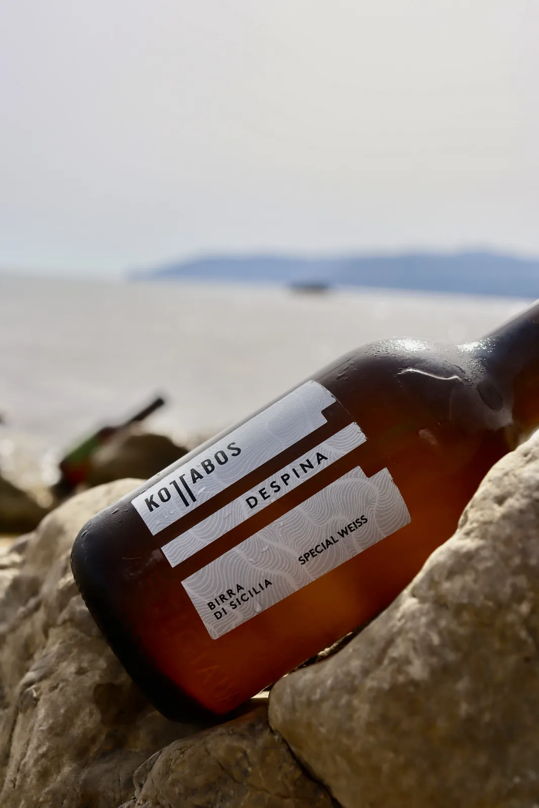 Kottabos, Birrificio & Pub: una bottiglia in riva al mare
